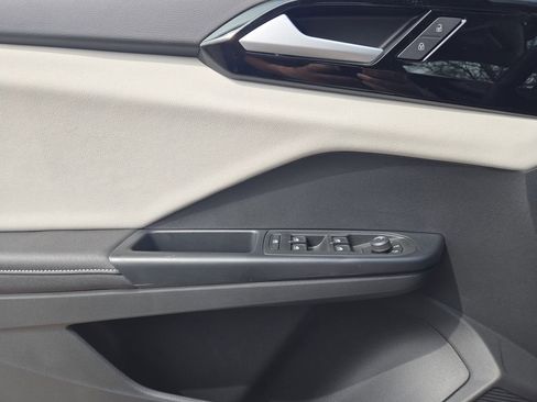 New 2026 Volkswagen Taos S FWD image 17