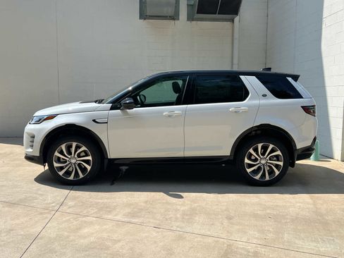 Certified 2025 Land Rover Discovery Sport Dynamic SE image 5