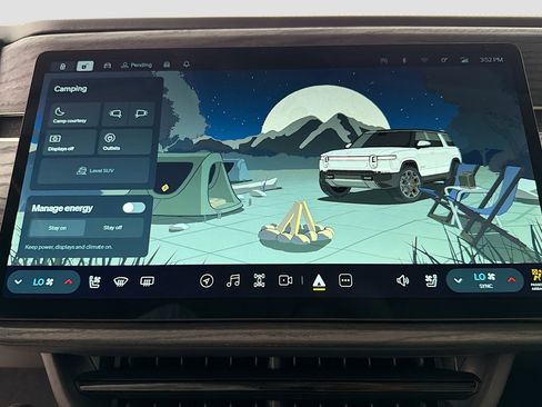 Used 2023 Rivian R1S Adventure image 35