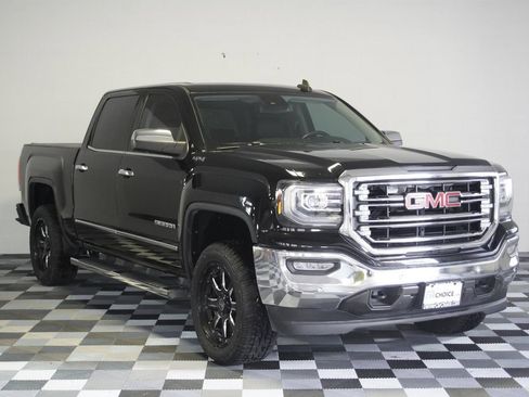 Used 2017 GMC Sierra 1500 SLT image 3