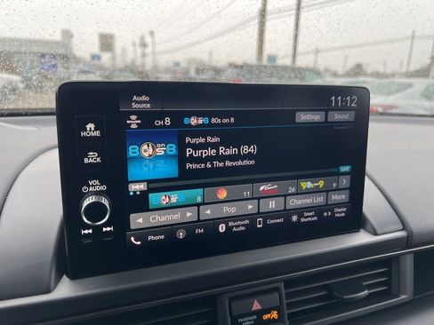 Used 2025 Honda Pilot TrailSport image 12