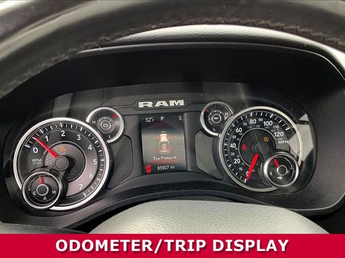 Used 2019 RAM 1500 Big Horn AWD/4WD image 13