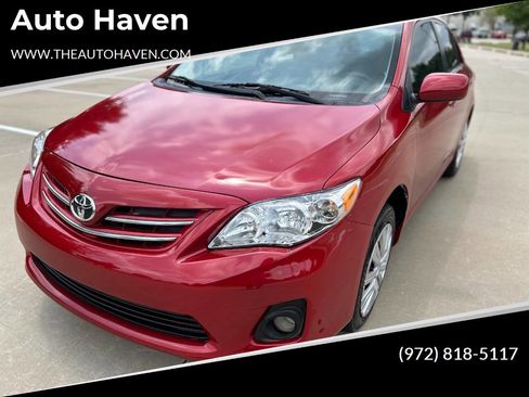 Used 2013 Toyota Corolla LE Special Edition image 1