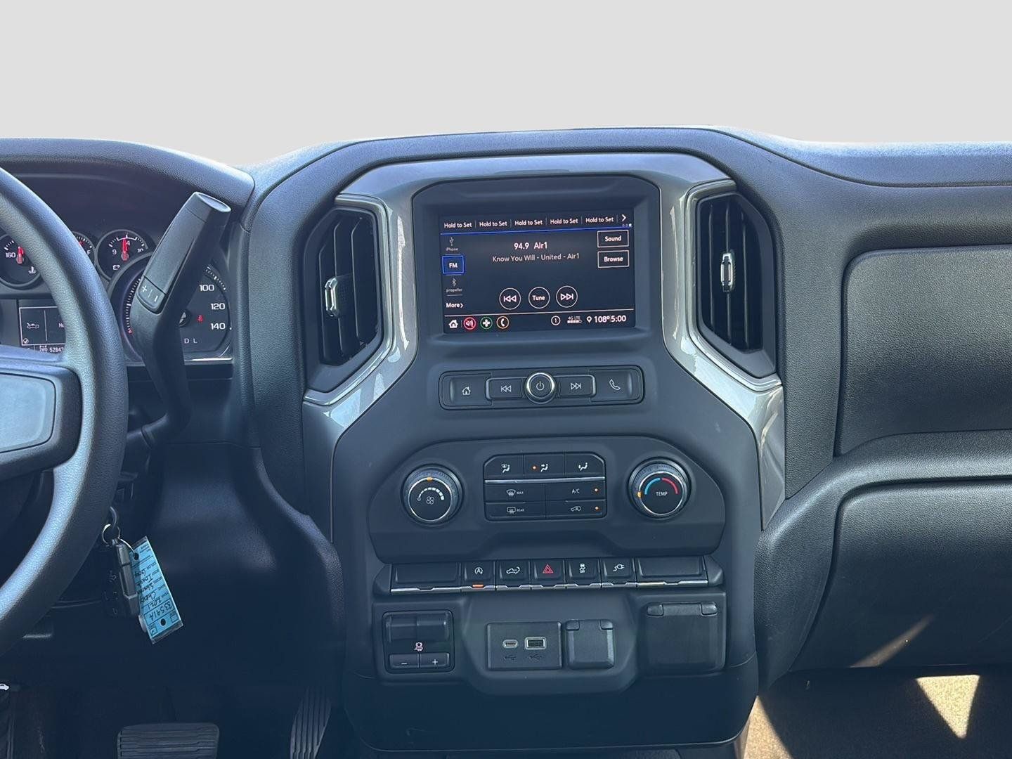Used 2021 Chevrolet Silverado 1500 Custom AWD/4WD image 21