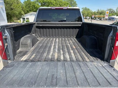 Used 2021 Chevrolet Silverado 1500 LT AWD/4WD image 14