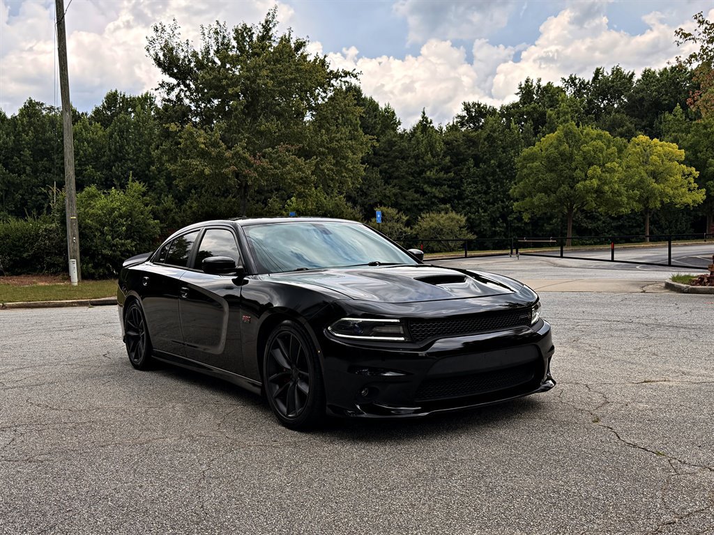 Used 2016 Dodge Charger R/T Scat Pack w/ Beats Audio Group RWD image 3