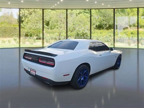 Used 2019 Dodge Challenger R/T Scat Pack image 5