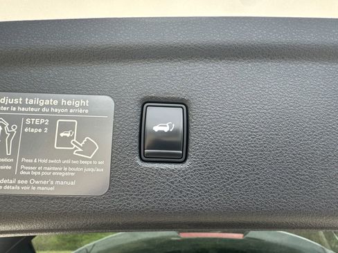 Used 2021 INFINITI QX50 Luxe w/ Cargo Package image 19