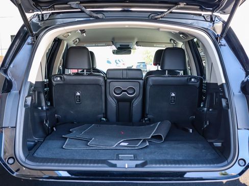 Certified 2025 Honda Pilot EX-L image 30