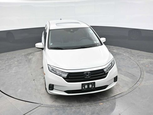 Used 2023 Honda Odyssey EX-L image 17