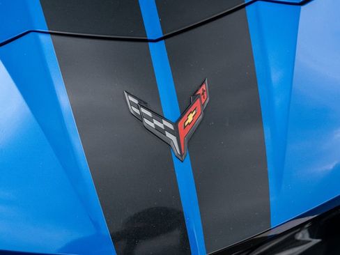 Used 2020 Chevrolet Corvette Stingray Premium Cpe w/ 3LT Preferred Equipment Group RWD image 7