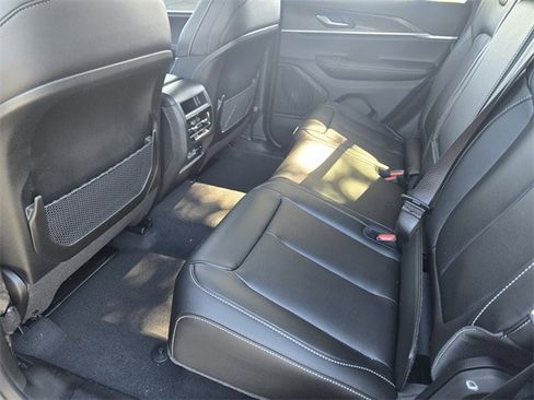 New 2025 Jeep Grand Cherokee Limited w/ Black Appearance Package image 20