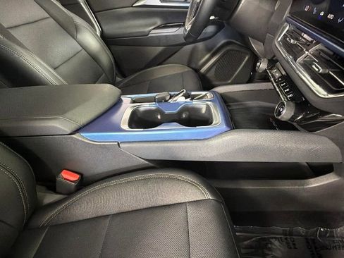 Used 2025 Chevrolet Equinox EV LT w/ Convenience Package FWD image 36