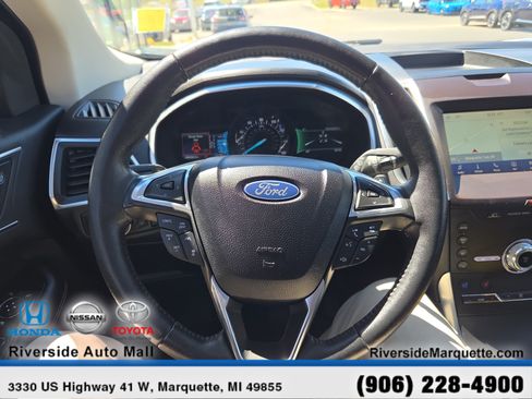 Used 2020 Ford Edge Titanium w/ Equipment Group 301A AWD/4WD image 21