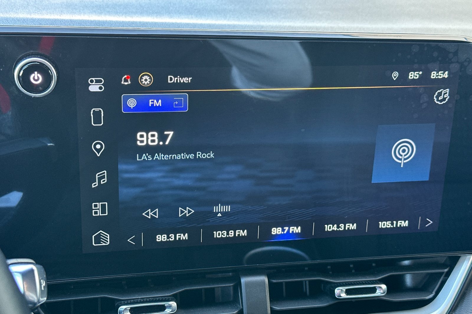 Certified 2025 Chevrolet Equinox LT FWD image 25