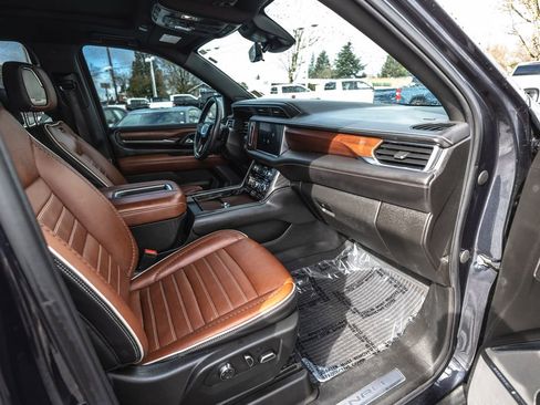 Used 2023 GMC Yukon Denali Ultimate image 33