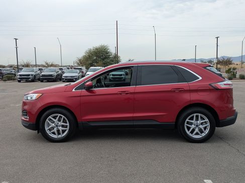 Used 2021 Ford Edge SEL w/ Convenience Package image 2