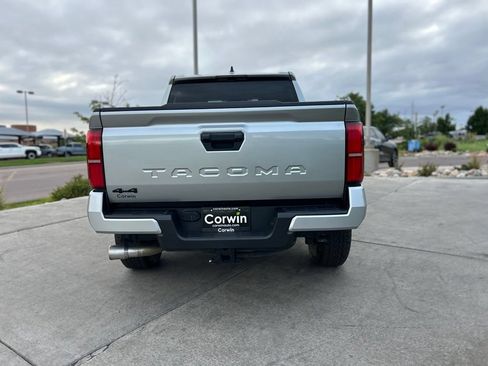 Used 2024 Toyota Tacoma TRD Off-Road AWD/4WD image 6