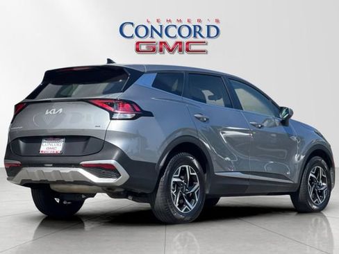 Used 2024 Kia Sportage LX AWD/4WD image 4