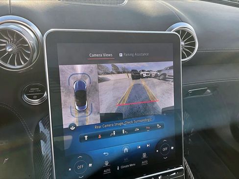 Used 2023 Mercedes-Benz SL 63 AMG 4MATIC image 25