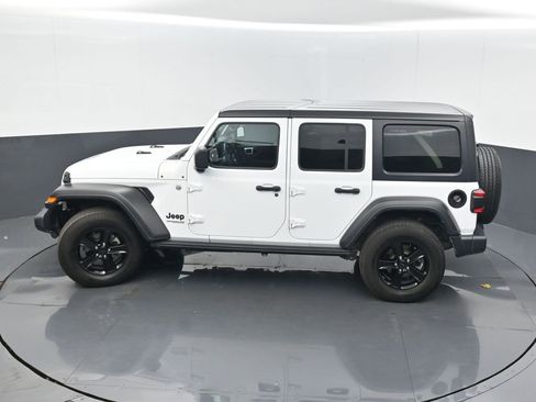 Certified 2019 Jeep Wrangler Unlimited Sport image 40