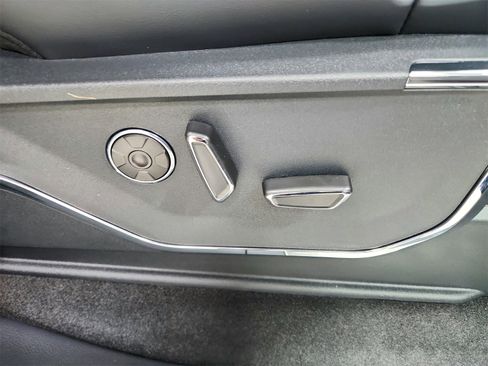 New 2025 Ford F150 Platinum w/ Equipment Group 702A High image 41