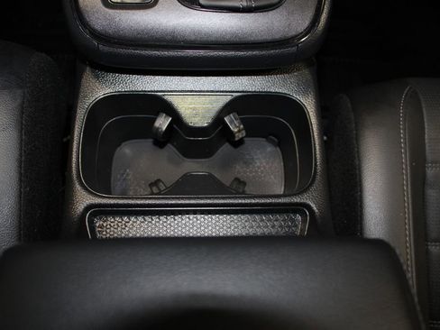 Used 2025 Honda CR-V EX-L image 36