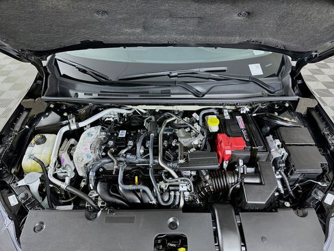 Used 2025 Nissan Sentra SV FWD image 31