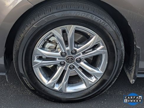 Used 2022 Toyota Sienna Platinum image 35