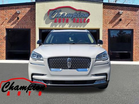 Used 2020 Lincoln Aviator Reserve w/ Equipment Group 202A AWD/4WD image 10