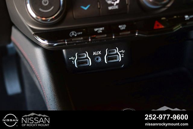 Used 2024 Dodge Durango GT AWD/4WD image 25