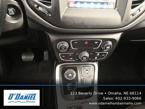 Used 2019 Jeep Compass Latitude w/ Popular Equipment Group image 31
