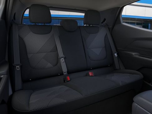 New 2027 Chevrolet Bolt LT w/ Comfort Package FWD image 17