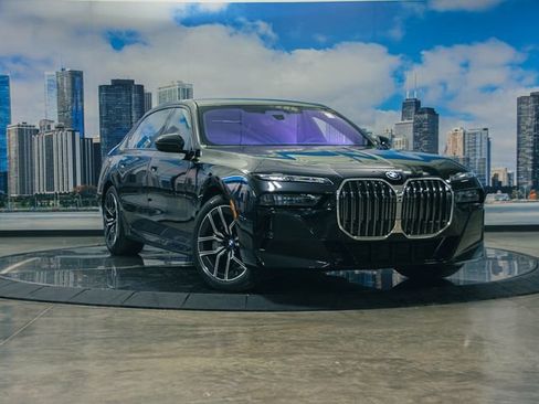 Used 2026 BMW 760i xDrive w/ Executive Package AWD/4WD image 1