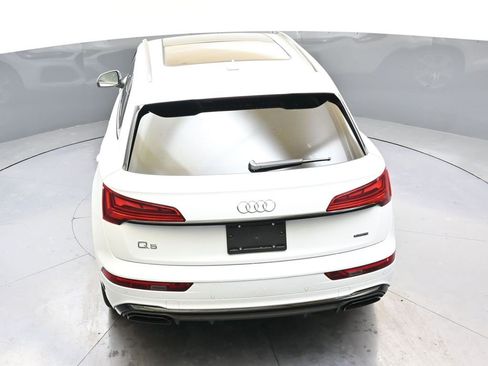 Certified 2025 Audi Q5 2.0T Premium w/ Convenience Plus Package image 39