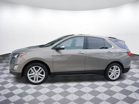 Used 2019 Chevrolet Equinox Premier image 2
