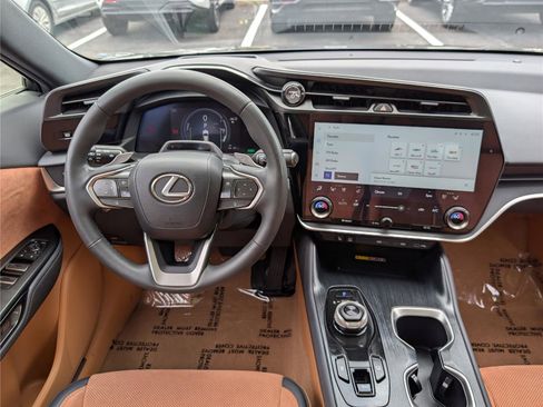 Certified 2023 Lexus RZ 450e Premium w/ Accessory Package (Z1) AWD/4WD image 18