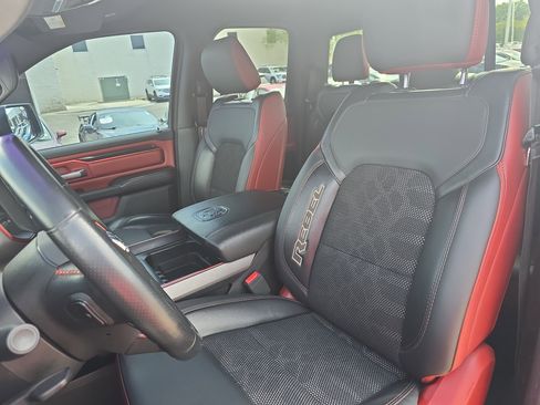 Used 2019 RAM 1500 Rebel AWD/4WD image 17