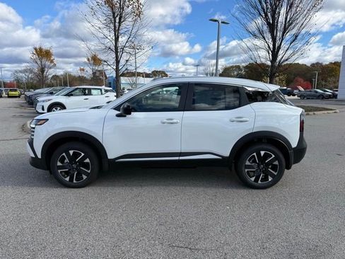 New 2026 Nissan Kicks SV w/ SV Premium Package image 8