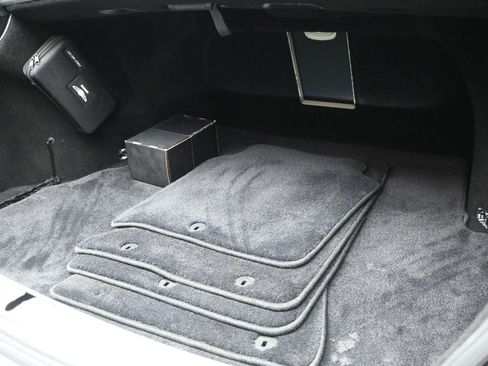 Used 2019 Genesis G90 5.0 Ultimate image 14