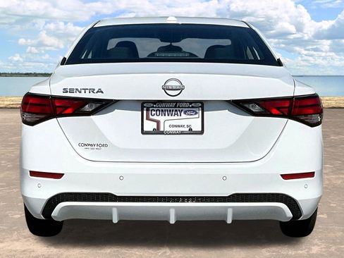 Used 2025 Nissan Sentra SV FWD image 7