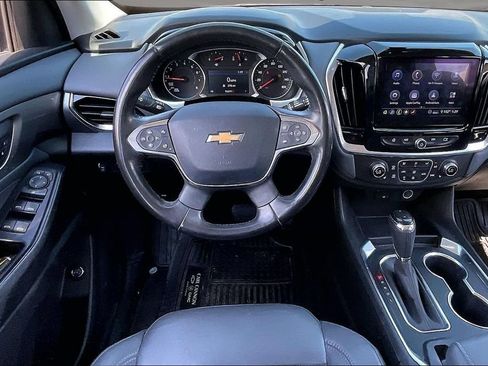 Used 2020 Chevrolet Traverse LT w/ Driver Confidence II Package FWD image 8