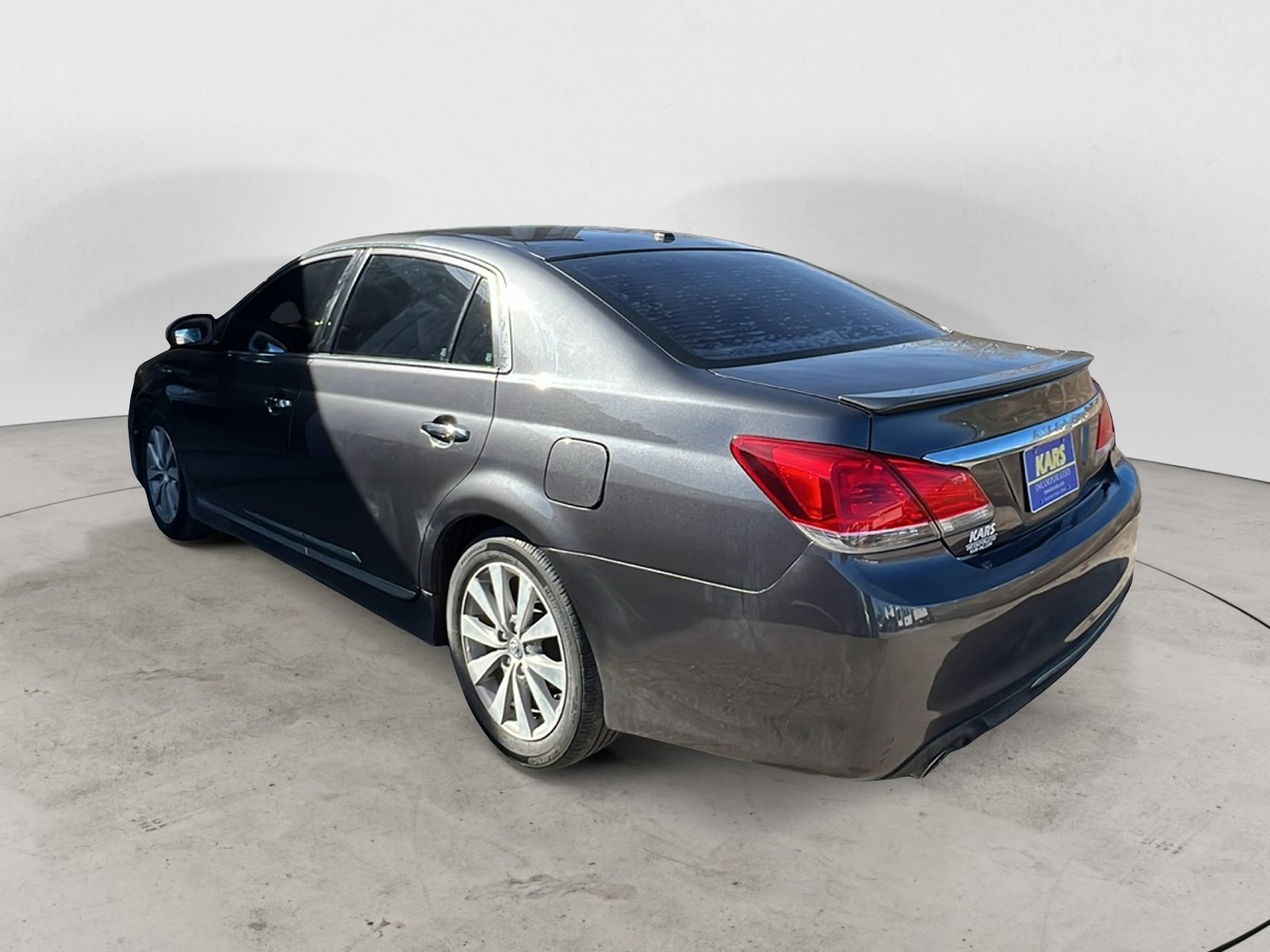 Used 2011 Toyota Avalon Limited FWD image 4