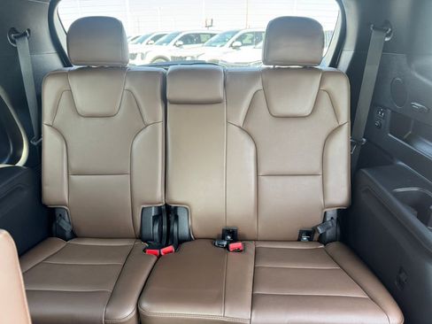 Used 2021 Kia Telluride SX w/ SX Prestige Package image 14