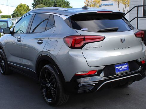 Used 2024 Buick Encore GX Sport Touring image 4