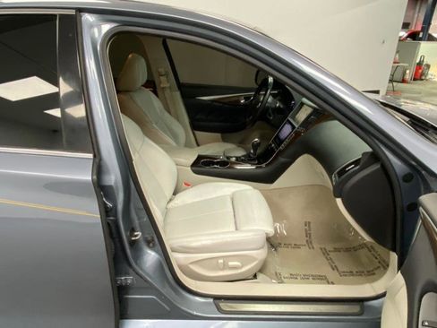 Used 2014 INFINITI Q50 AWD w/ Deluxe Touring Package image 22