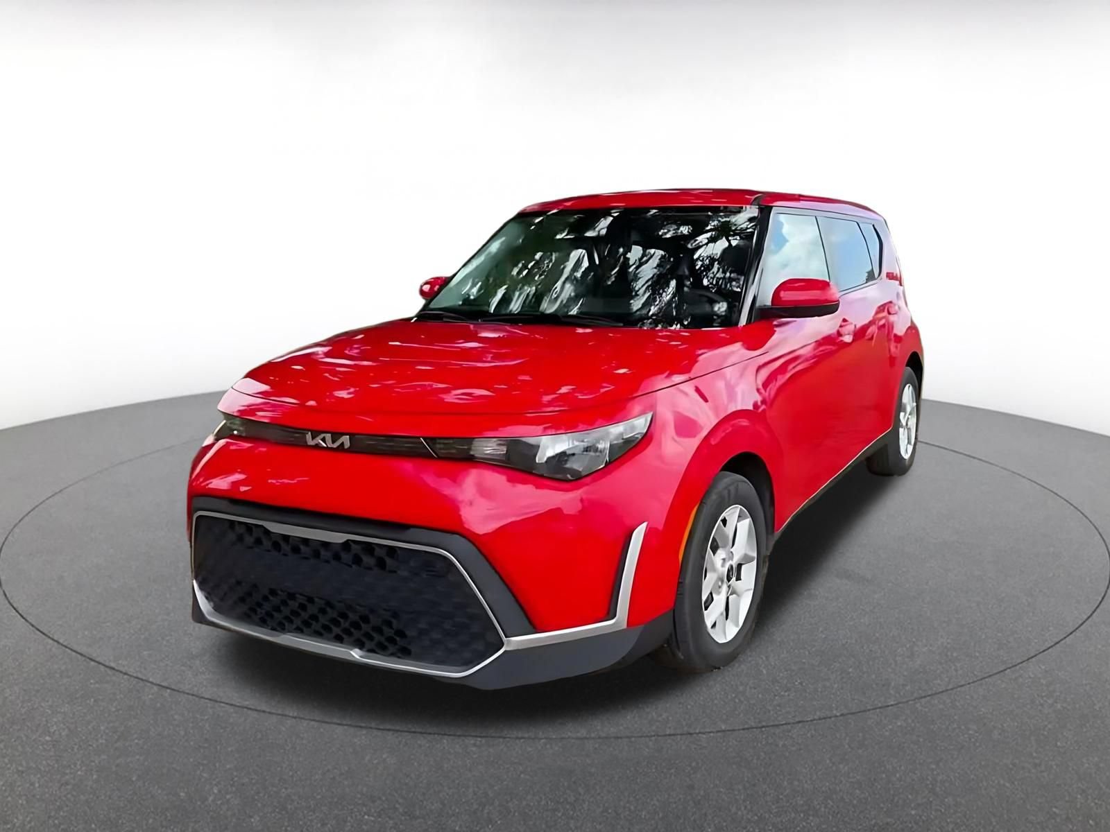 Used 2025 Kia Soul LX w/ LX Technology Package FWD image 6