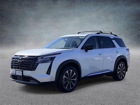 New 2026 Nissan Pathfinder Platinum image 5