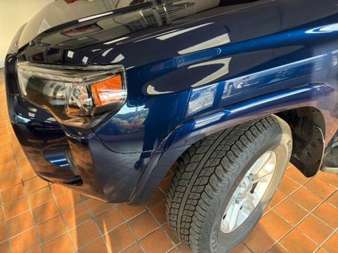 Used 2020 Toyota 4Runner SR5 image 8