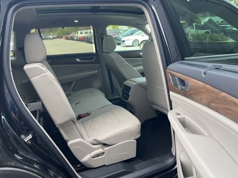 New 2026 Volkswagen Atlas SE image 30